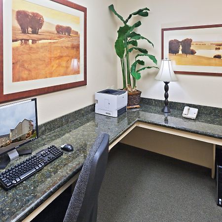 Candlewood Suites Wichita Falls At Maurine Street By Ihg Facilities photo