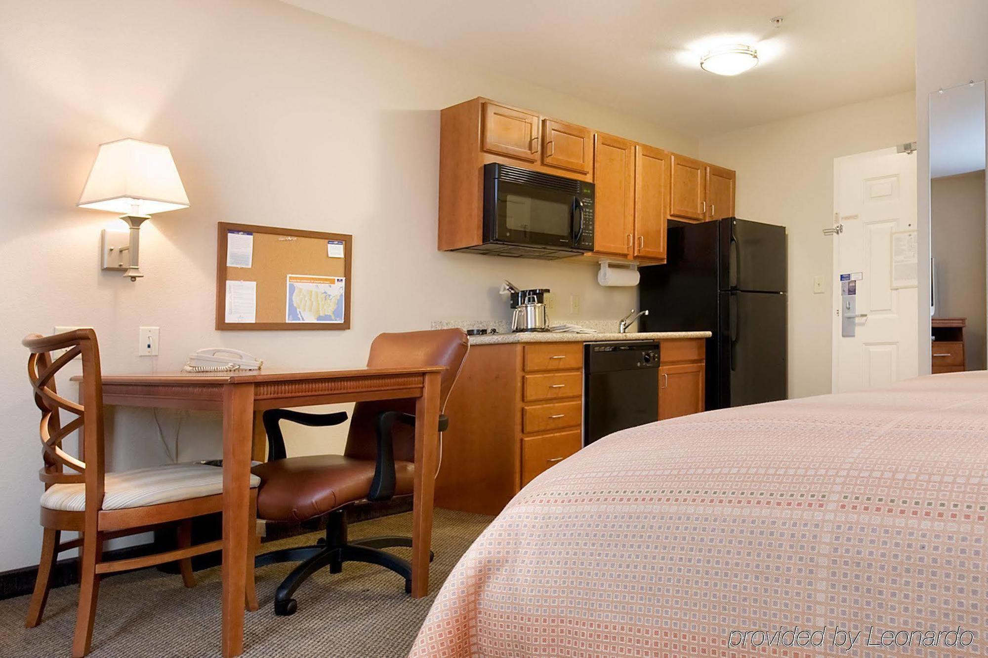 Candlewood Suites Wichita Falls At Maurine Street By Ihg Room photo